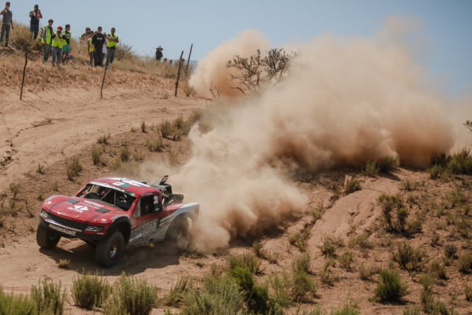 2016-Baja-500-King-Shocks-PR1-668x446